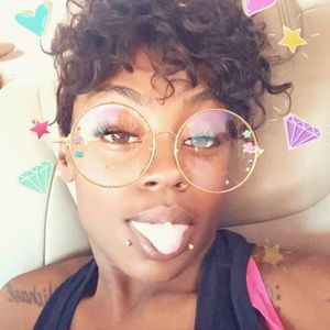 Meet your Posher, Ashley bossdup